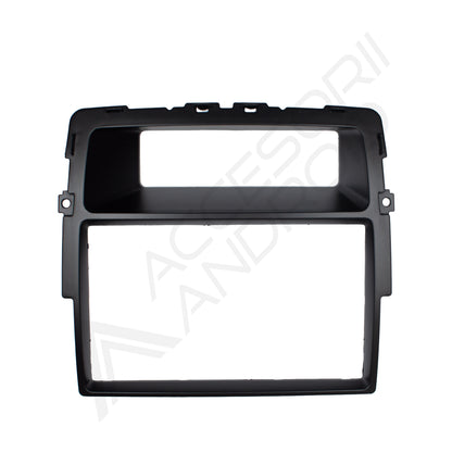 Ramă Adaptoare Renault Traffic (2011-2014) compatibilă cu Navigație Android de 7" Inch
